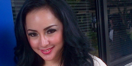 Regina Ingin Farhat Abbas dan Nia Daniati Rujuk